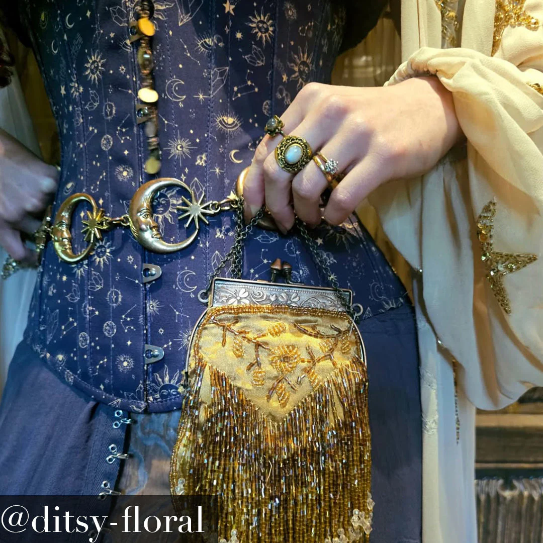 Corset serre-taille long imprimé galaxie mystique indigo et doré – Image 7