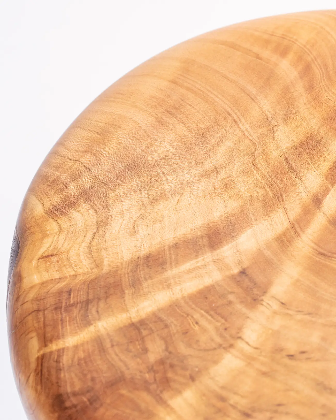 Tabouret d’Alpage en Greffe de Cerisier et Noyer 2 – Image 7