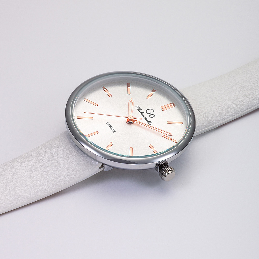 Montre Femme Boîtier Argenté Bracelet Synthétique Blanc – 699313 – Image 2