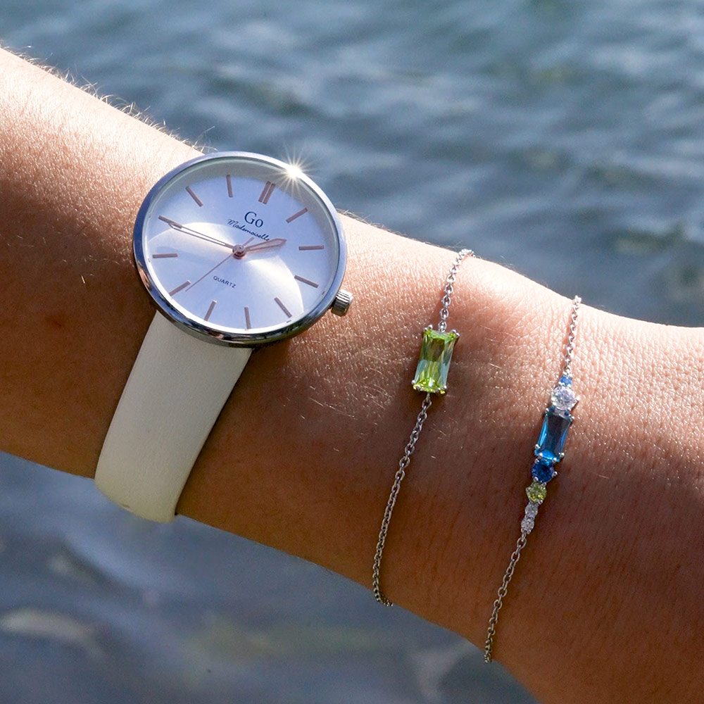 Montre Femme Boîtier Argenté Bracelet Synthétique Blanc – 699313 – Image 3