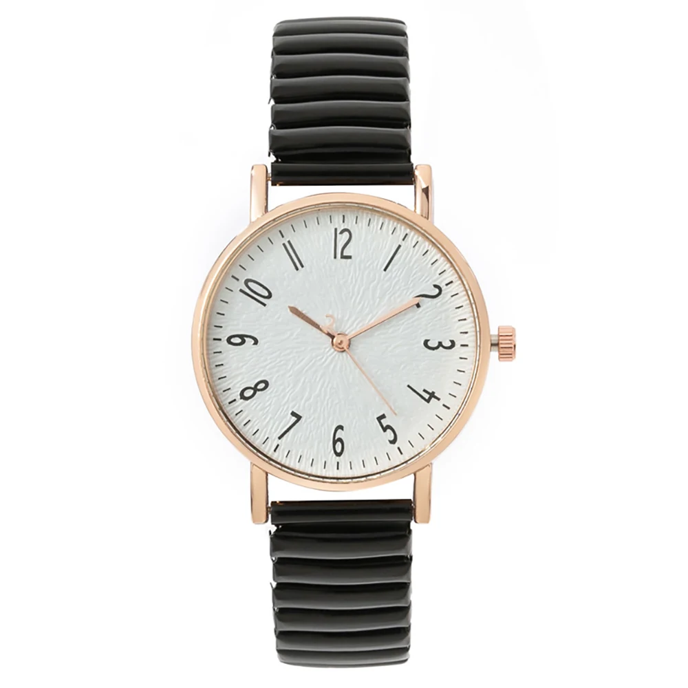 Montre quartz noir design numérique