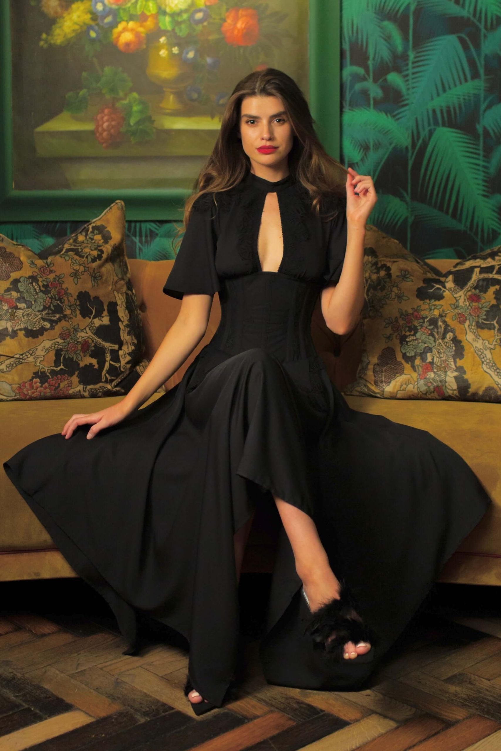 Black Corseted Dress with Lace Detail – Image 2