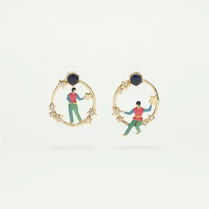 Boucles d'oreilles tiges asymétriques étoiles dorées et personnage