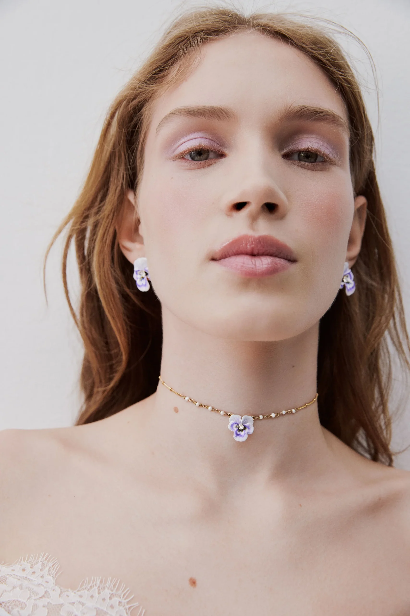 Collier pendentif pensée violette et cristal taillé – Image 2