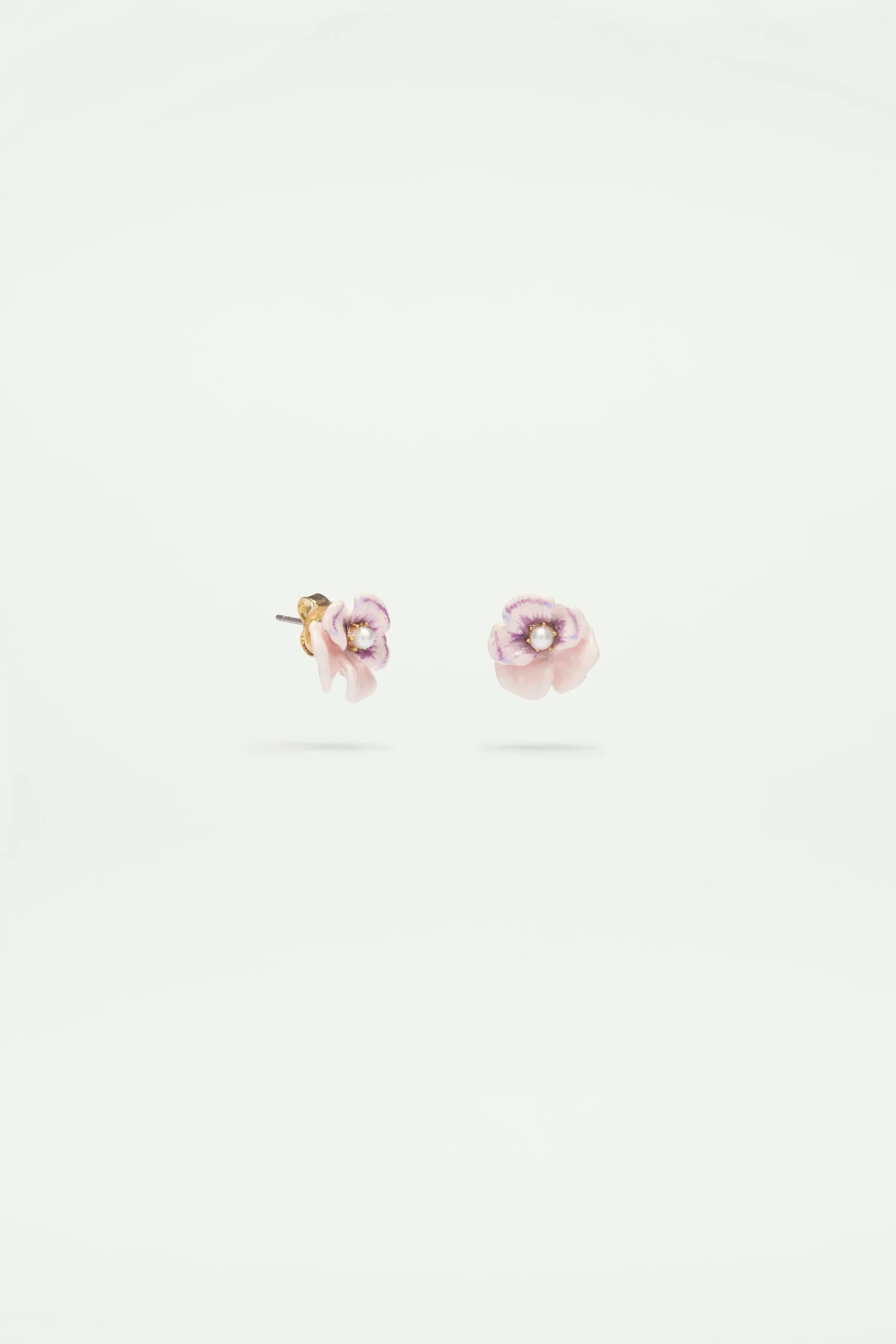 Boucles d'oreilles pensée rose et perle – Image 2