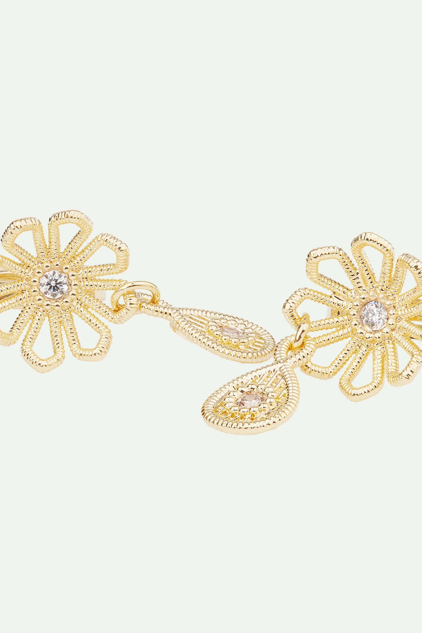 Boucles d'oreilles fleur fil d'or – Image 3