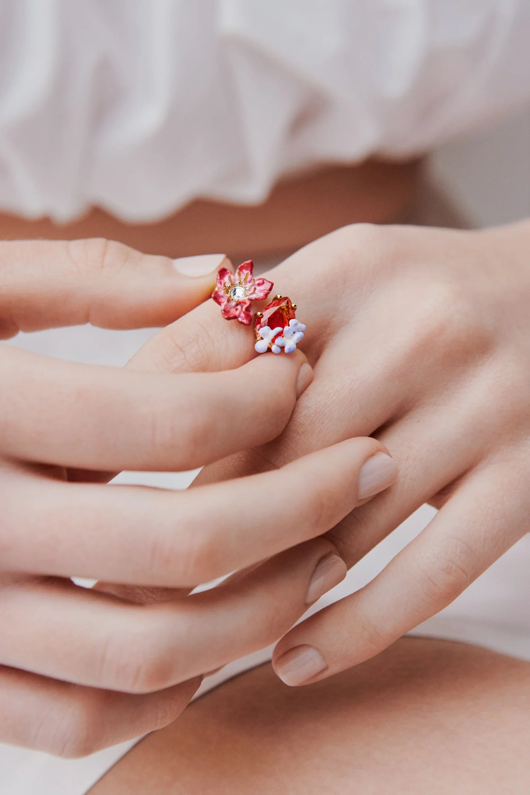 Bague ajustable clématite rose, verre facetté et glycine violette – Image 2