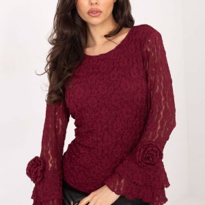 Blouse en dentelle rouge