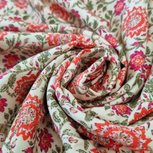 Coupon de tissu – 2,5 m – viscose imprimée